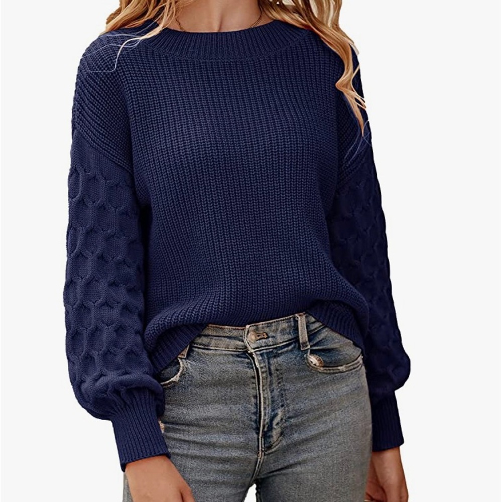 Pretty Garden winter pullover blue sweater 🌼